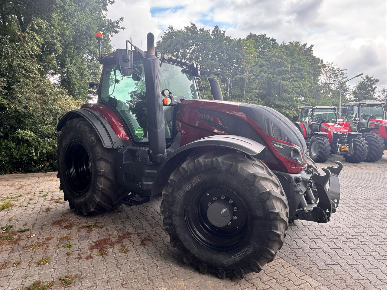 VALTRA T234 Direct - Farm tractor: picture 3 VALTRA T234 Direct - Farm tractor: picture 3