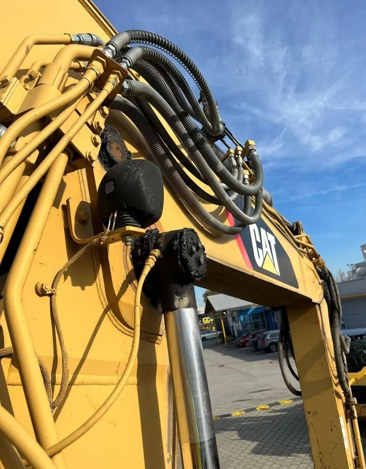 Caterpillar 321D LCR, 2013 ROK, 9300 MTH, 3x łamane ramię - Crawler excavator: picture 4 Caterpillar 321D LCR, 2013 ROK, 9300 MTH, 3x łamane ramię - Crawler excavator: picture 4