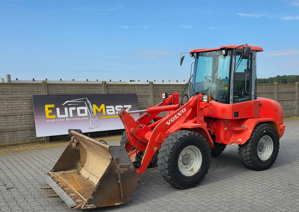 Volvo L30B ZX, 2008 ROK, 6600 MTH, ŁYŻKA OTWIERANA + WIDŁY - Wheel loader: picture 1 Volvo L30B ZX, 2008 ROK, 6600 MTH, ŁYŻKA OTWIERANA + WIDŁY - Wheel loader: picture 1