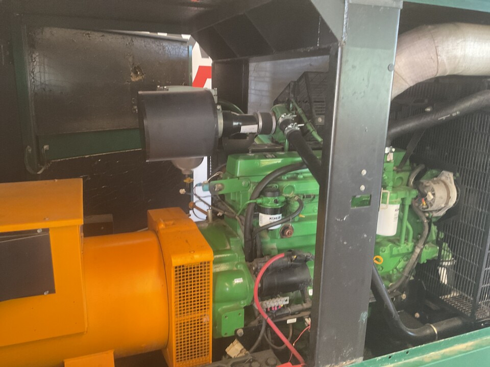 John Deere 6068 HF150, 165KVA generatorset. Low hours like new (1) - Generator set: picture 3 John Deere 6068 HF150, 165KVA generatorset. Low hours like new (1) - Generator set: picture 3