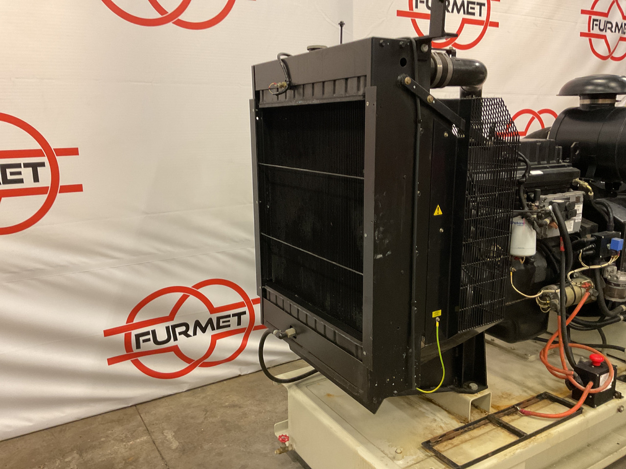 Generator set Perkins 250KVA, low standby hours and very complete.: picture 10 Generator set Perkins 250KVA, low standby hours and very complete.: picture 10