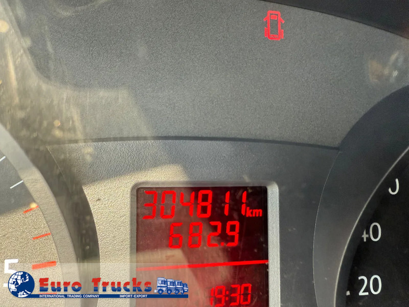 Box van Volkswagen Crafter only export: picture 10
