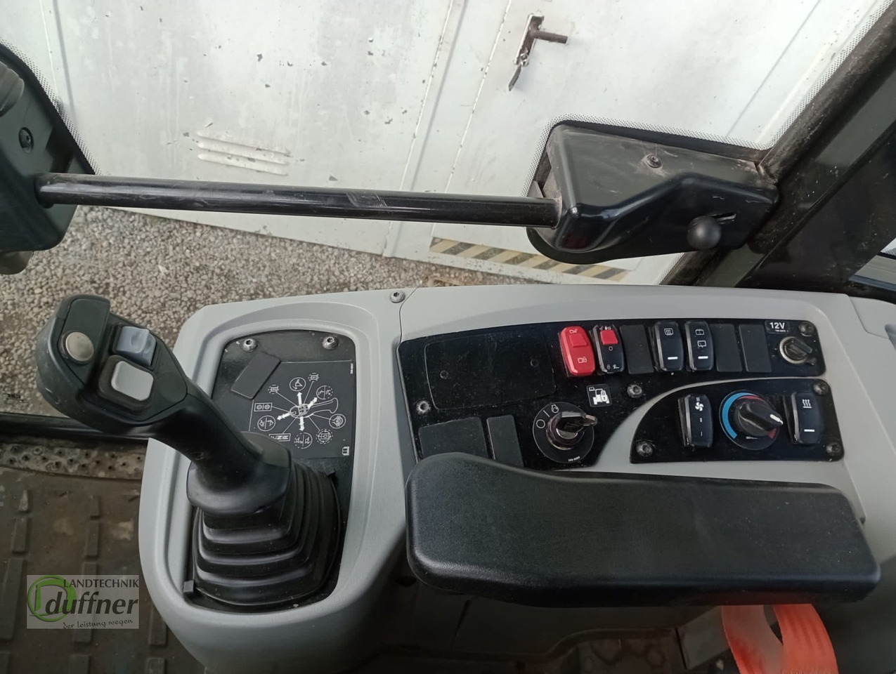 CAT 908 M - Wheel loader: picture 5 CAT 908 M - Wheel loader: picture 5