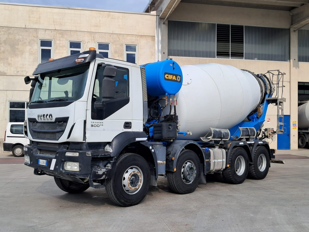 IVECO TRAKKER 500 CIFA RY1300 - Concrete mixer truck: picture 1 IVECO TRAKKER 500 CIFA RY1300 - Concrete mixer truck: picture 1