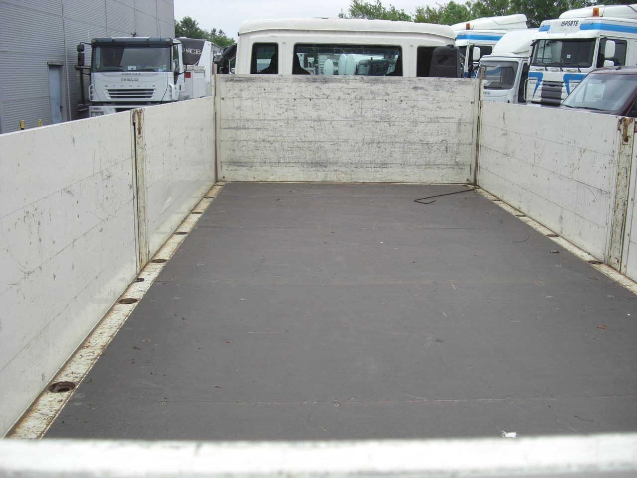 MAN 8180L Baustoffpritsche MAN 8180L Baustoffpritsche - Flatbed van: picture 5 MAN 8180L Baustoffpritsche MAN 8180L Baustoffpritsche - Flatbed van: picture 5
