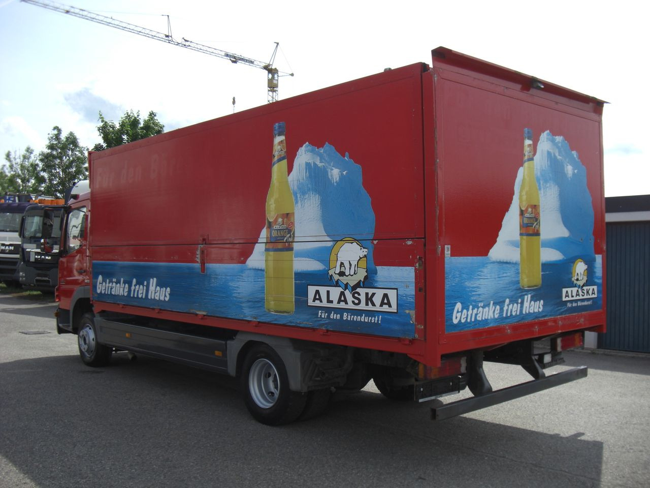 Mercedes-Benz 1222L AUTOMATIK - Beverage truck: picture 4 Mercedes-Benz 1222L AUTOMATIK - Beverage truck: picture 4