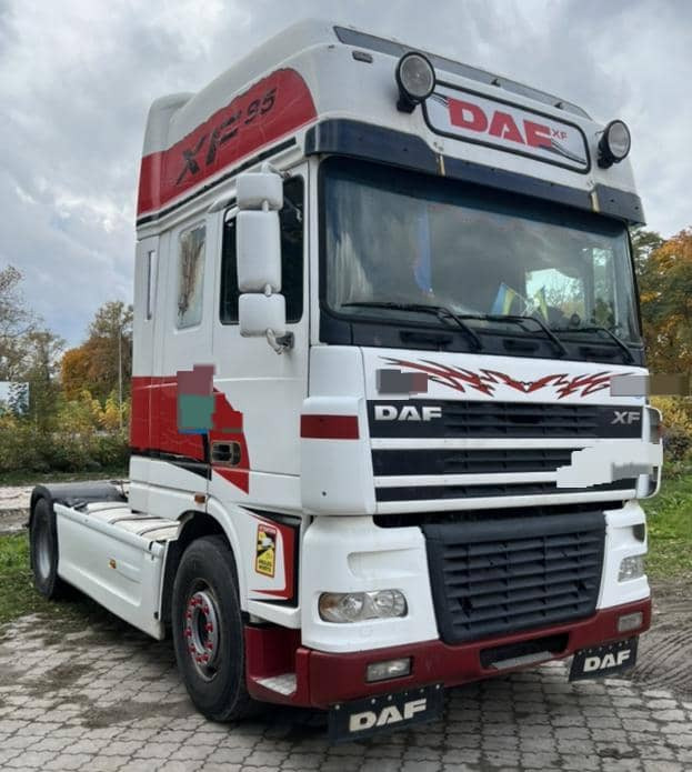 DAF XF 95 - Tractor unit: picture 2 DAF XF 95 - Tractor unit: picture 2