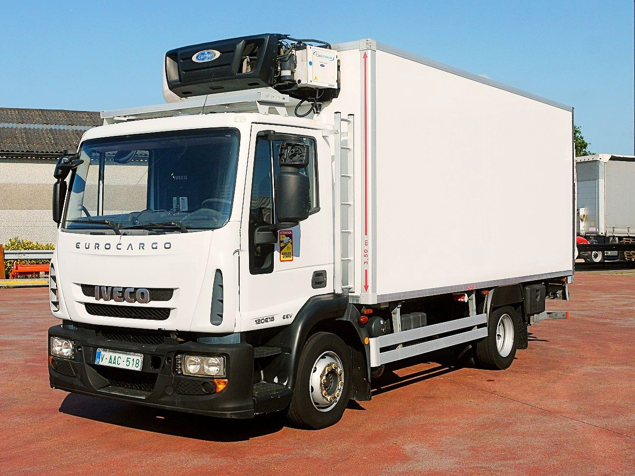 Iveco 120E18 EUROCARGO KUHLKOFFER CARRIER SUPRA 550 - Refrigerator truck: picture 4 Iveco 120E18 EUROCARGO KUHLKOFFER CARRIER SUPRA 550 - Refrigerator truck: picture 4