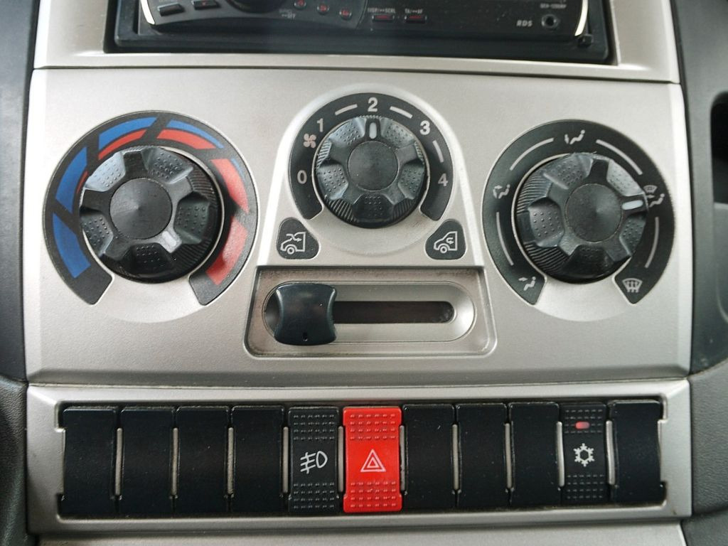 Refrigerated van Iveco 60C15 65 70 DAILY KUHLKOFFER THERMOKING V500 A/C: picture 15