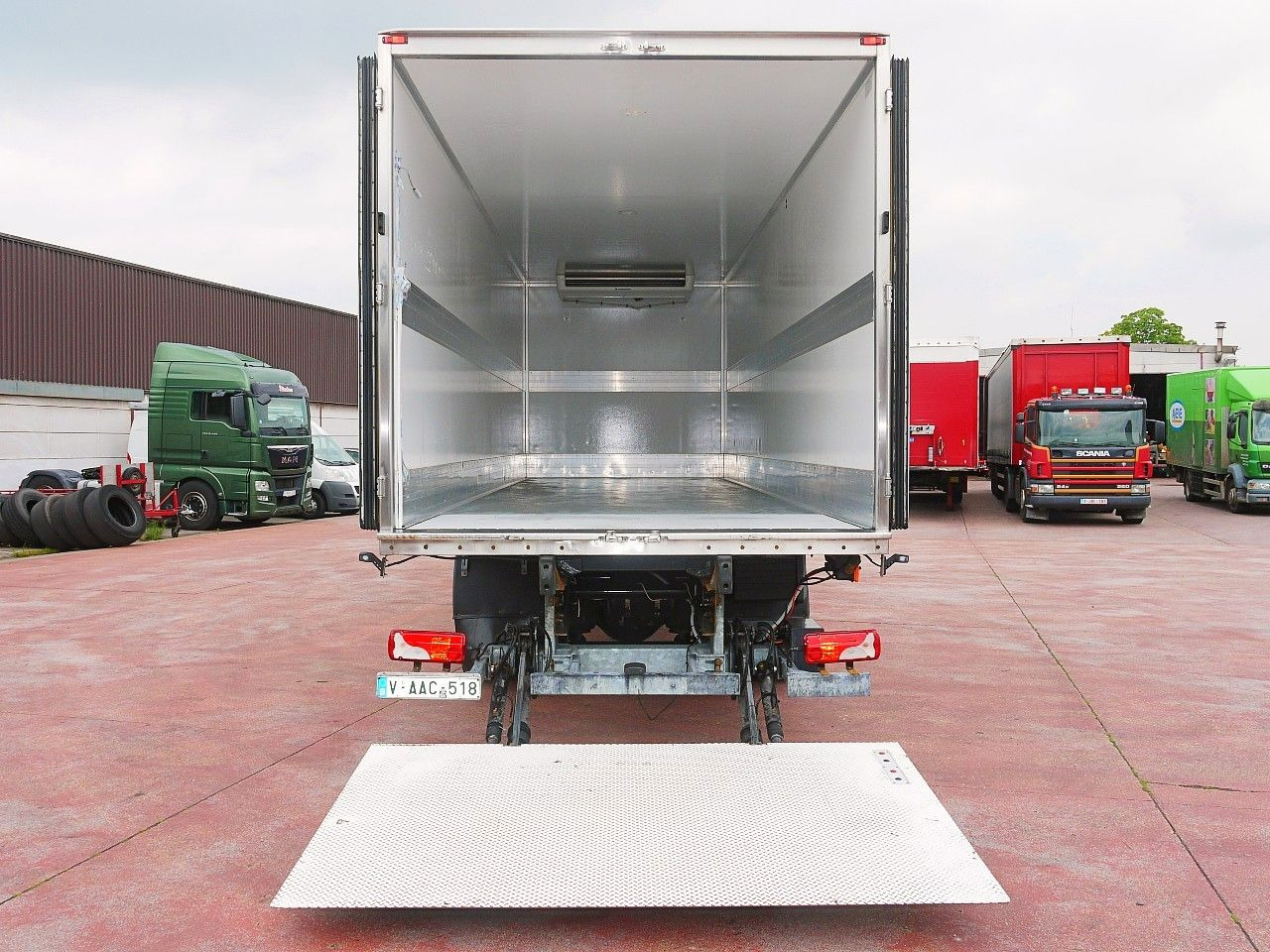 Refrigerator truck MAN TGM 18.250 KUHLKOFFER THERMOKING V800 MT A/C: picture 9