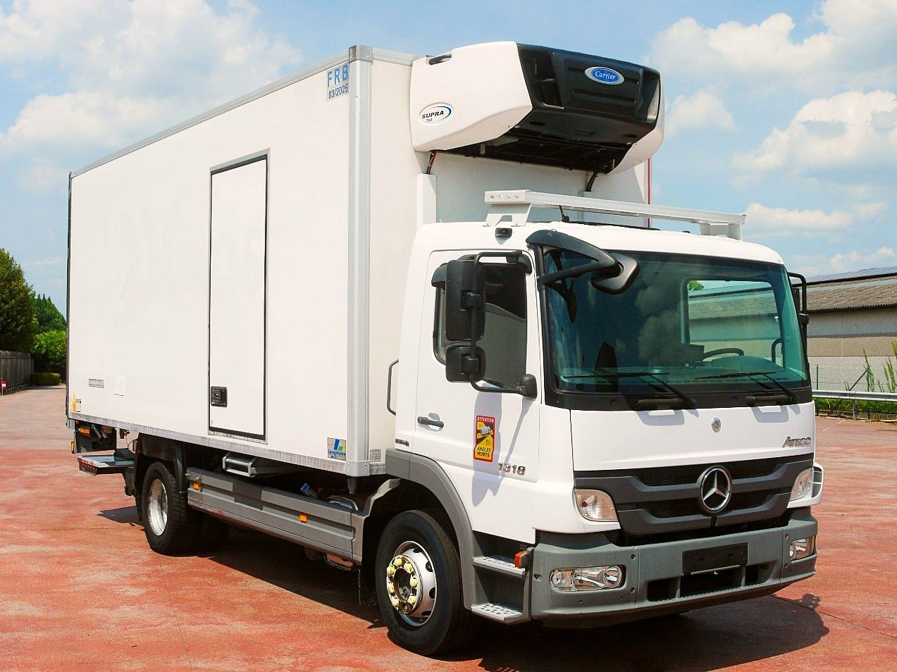 Mercedes-Benz 1318 ATEGO FLEISH KUHLKOFFER CARRIER SUPRA 750 - Refrigerator truck: picture 2 Mercedes-Benz 1318 ATEGO FLEISH KUHLKOFFER CARRIER SUPRA 750 - Refrigerator truck: picture 2