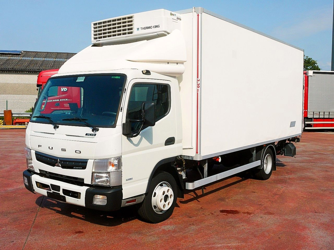 Mitsubishi FUSO CANTER 3.0 KUHLKOFFER THERMOKING V800 MT AC - Refrigerated van: picture 4 Mitsubishi FUSO CANTER 3.0 KUHLKOFFER THERMOKING V800 MT AC - Refrigerated van: picture 4