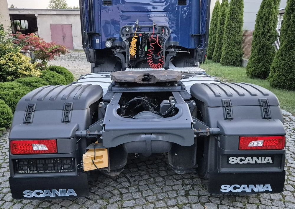 Scania R410 - Tractor unit: picture 5 Scania R410 - Tractor unit: picture 5