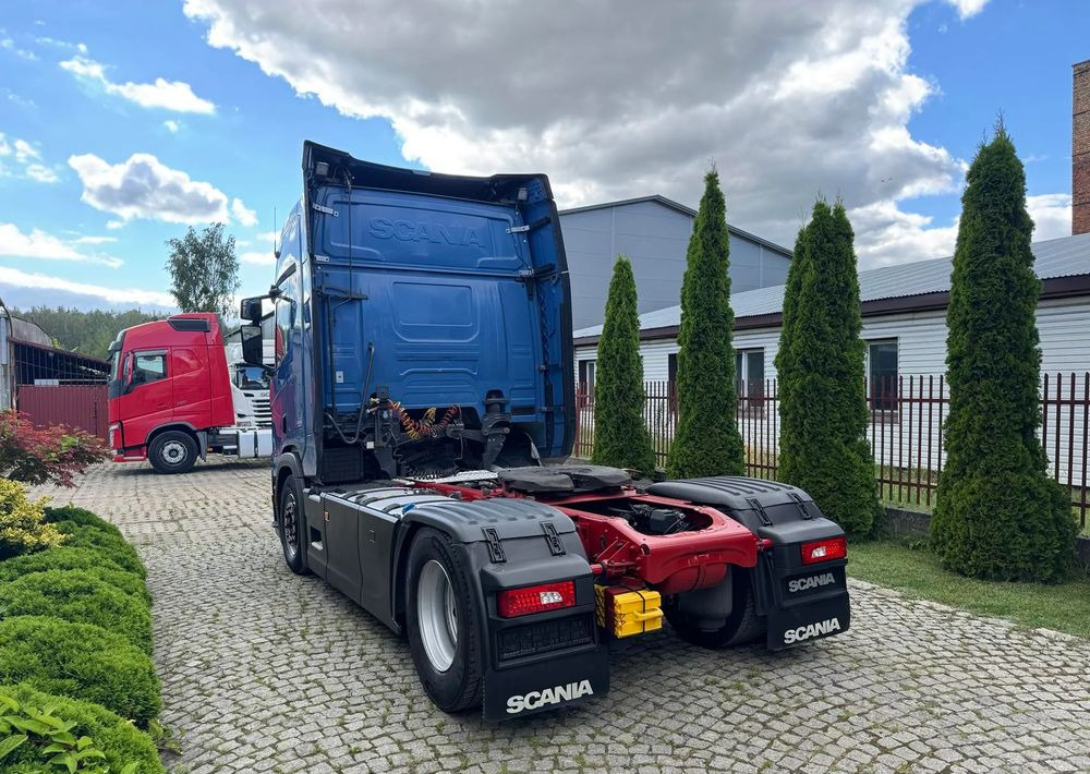 Scania R450 - Tractor unit: picture 4 Scania R450 - Tractor unit: picture 4