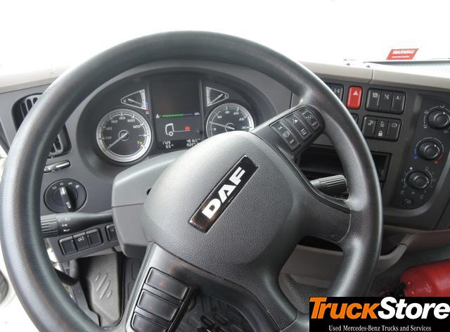 DAF LF 290 LBW 2.5T. - Curtainsider truck: picture 2 DAF LF 290 LBW 2.5T. - Curtainsider truck: picture 2