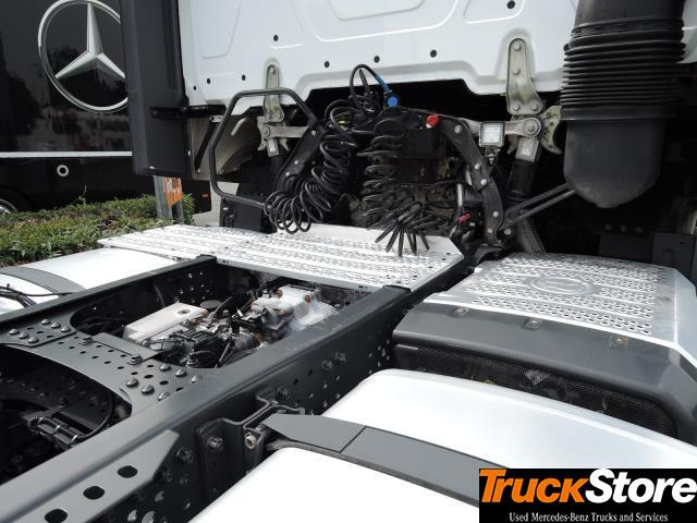 Mercedes-Benz Actros 1851 LS - Tractor unit: picture 2 Mercedes-Benz Actros 1851 LS - Tractor unit: picture 2