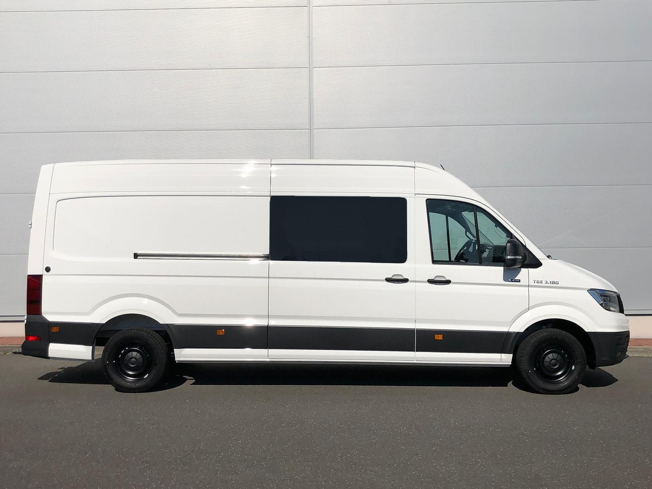 MAN TGE 3.180 L3H3 MIXTO 4x4 STANDHZ DIFF AHK ACC - Panel van, Combi van: picture 5 MAN TGE 3.180 L3H3 MIXTO 4x4 STANDHZ DIFF AHK ACC - Panel van, Combi van: picture 5