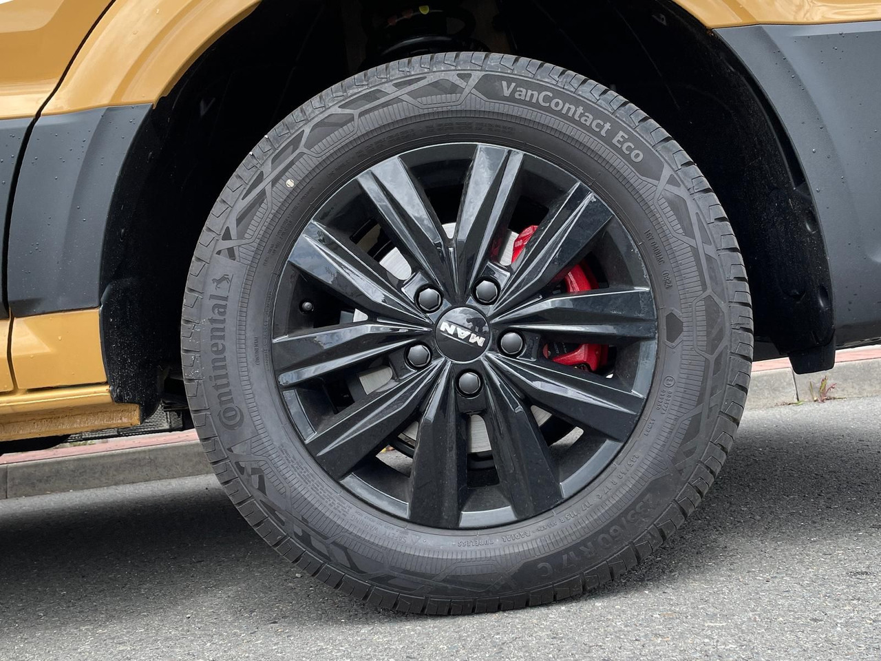 Combi van MAN TGE 3.180 L3H3 MIXTO Individual Lion S ACC LED: picture 12 Combi van MAN TGE 3.180 L3H3 MIXTO Individual Lion S ACC LED: picture 12