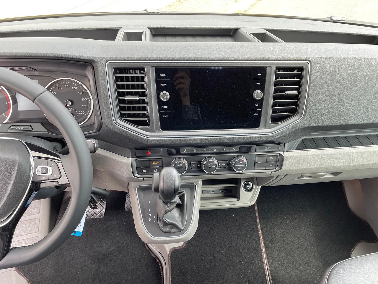 Combi van MAN TGE 3.180 L3H3 MIXTO Individual Lion S ACC LED: picture 17 Combi van MAN TGE 3.180 L3H3 MIXTO Individual Lion S ACC LED: picture 17