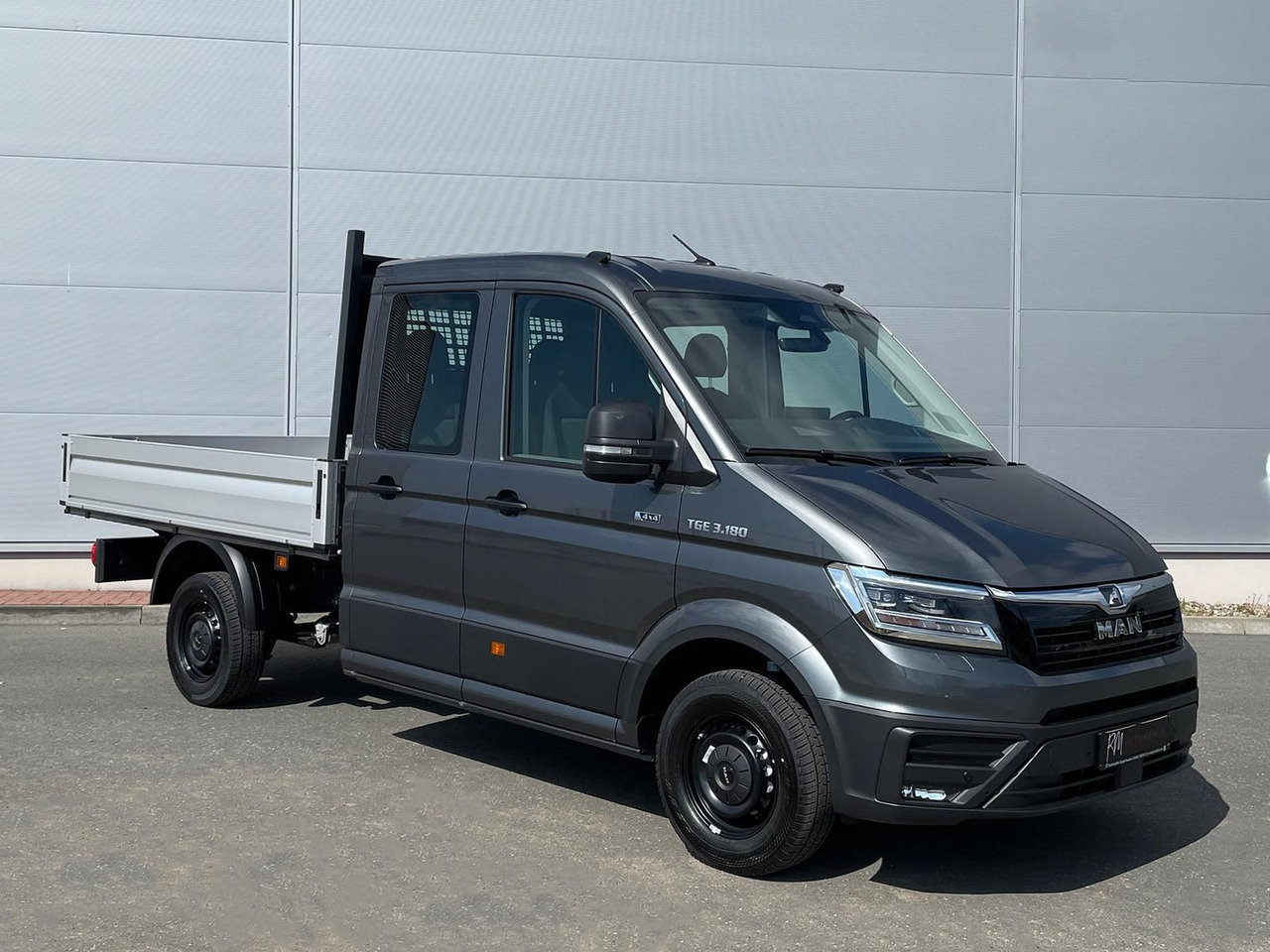 MAN TGE 3.180 Pritsche DOKA MR 4x4 ACC LED DIFF-SPER - Flatbed van, Combi van: picture 2 MAN TGE 3.180 Pritsche DOKA MR 4x4 ACC LED DIFF-SPER - Flatbed van, Combi van: picture 2