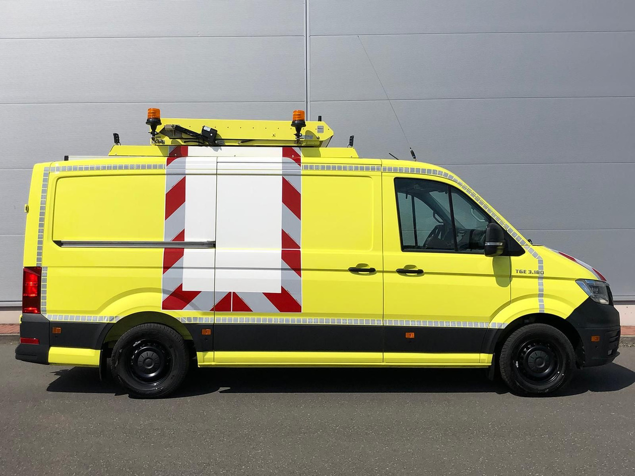 MAN TGE 3.180 L3H2 BF 4 BEGLEITFAHRZEUG ACC LED NAVI - Van: picture 5 MAN TGE 3.180 L3H2 BF 4 BEGLEITFAHRZEUG ACC LED NAVI - Van: picture 5