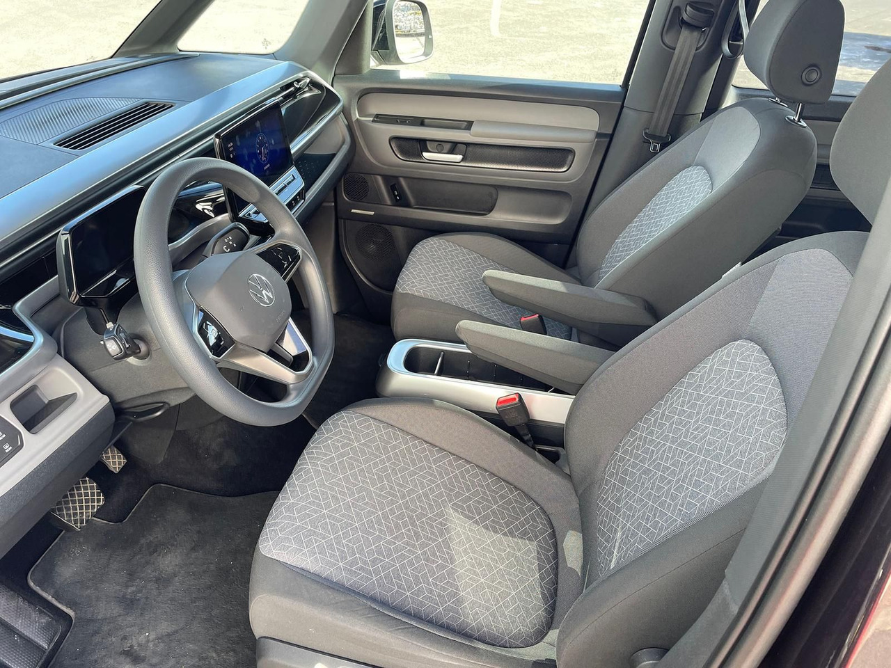 Passenger van, Electric van Volkswagen ID.Buzz KW Fahrwerk LM Felgen KLIMA PDC ACC DAB: picture 27 Passenger van, Electric van Volkswagen ID.Buzz KW Fahrwerk LM Felgen KLIMA PDC ACC DAB: picture 27