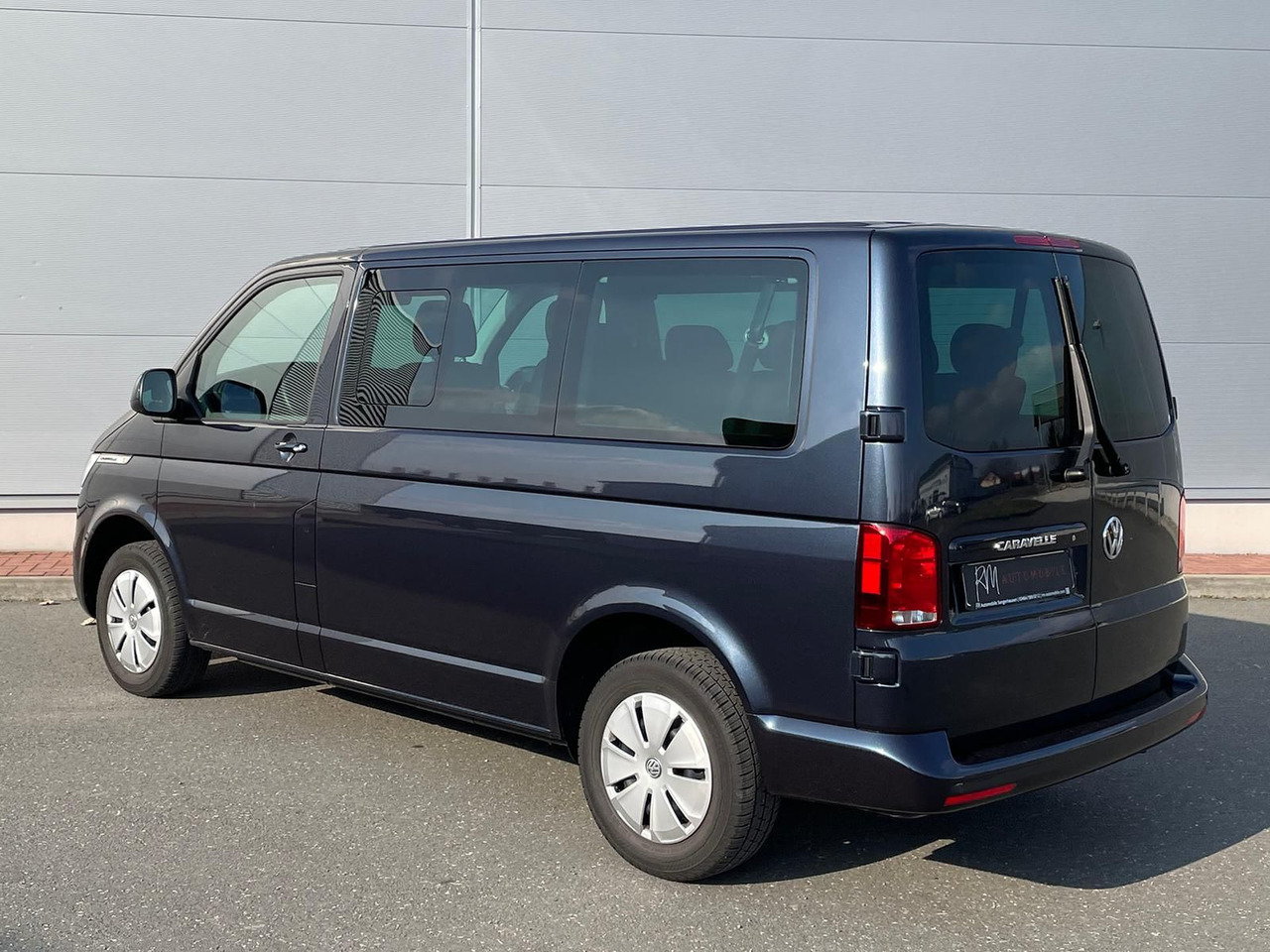Passenger van Volkswagen T6.1 Caravelle Comfortline NAV LED TEMP DAB PDC: picture 8