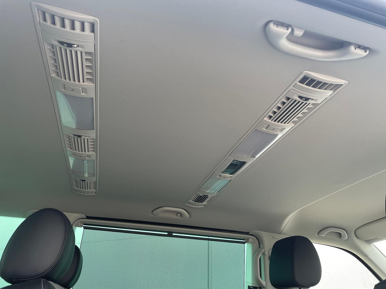 Passenger van Volkswagen T6.1 Caravelle Highline STANDHZ NAVI LEDER PDC: picture 24