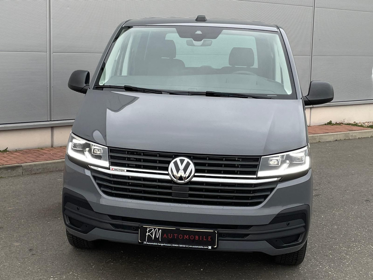 Volkswagen T6.1 Transporter 4MOTION NAVI STANDHZ ACC PDC - Passenger van: picture 3 Volkswagen T6.1 Transporter 4MOTION NAVI STANDHZ ACC PDC - Passenger van: picture 3