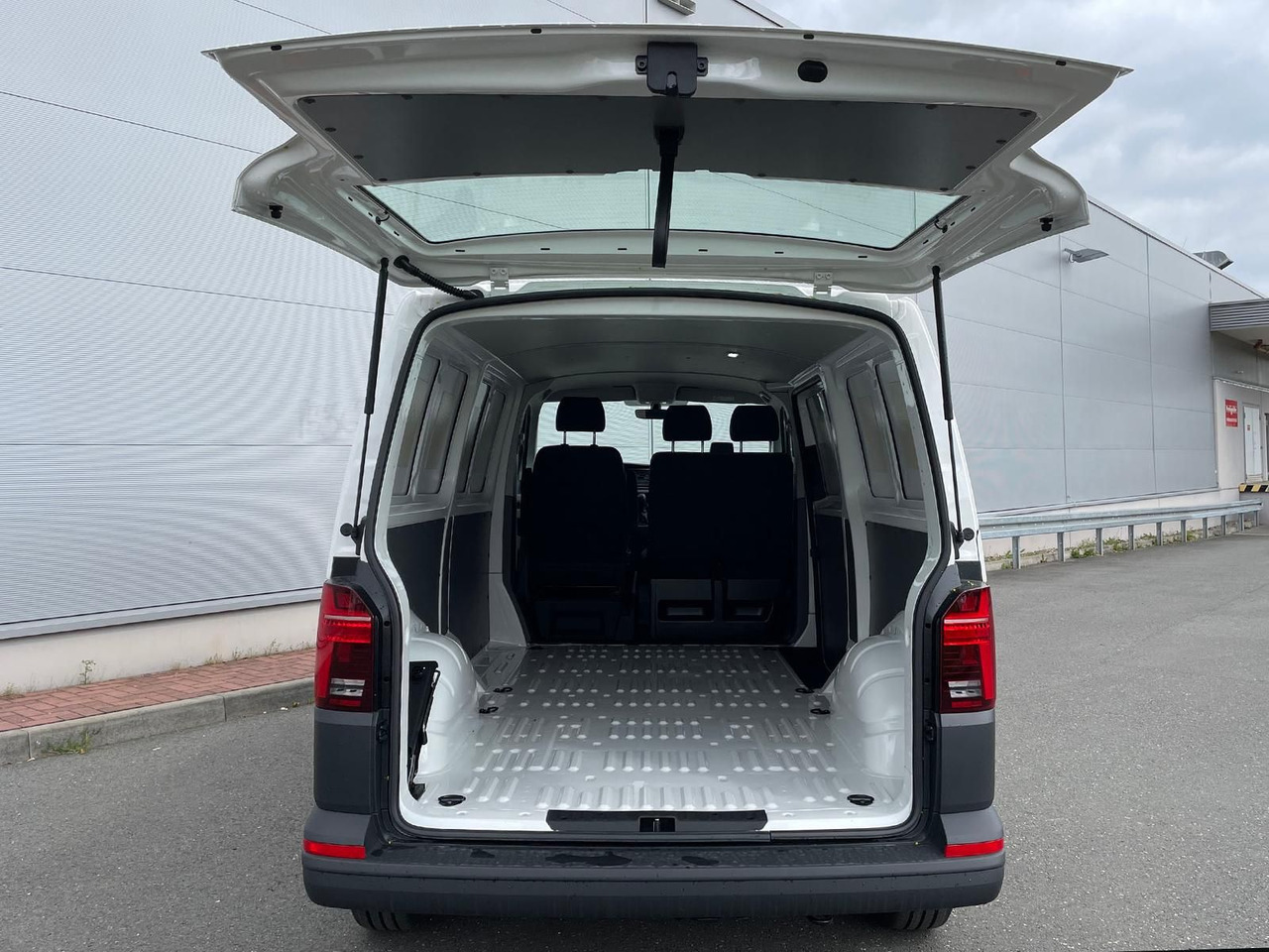 Panel van Volkswagen T6.1 Transporter Kasten lang 4M MFL LED TEMPOMAT: picture 28