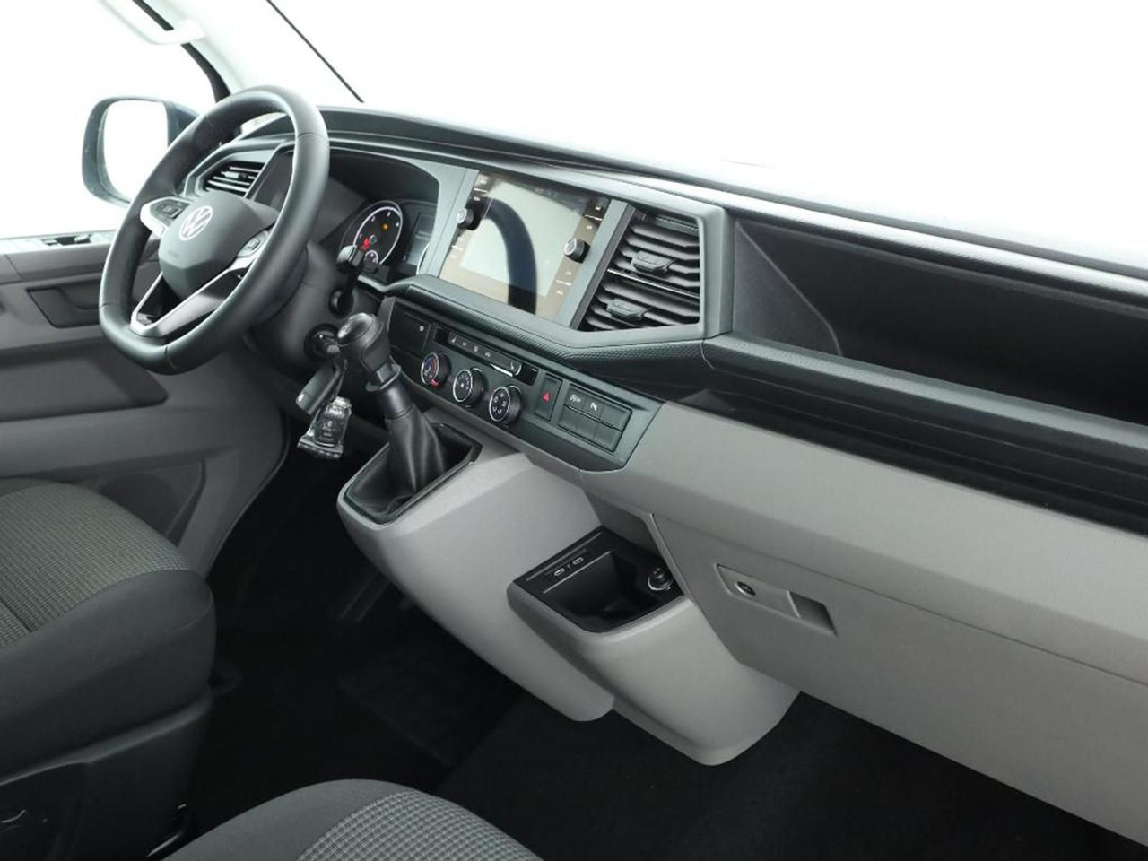 Volkswagen T6.1 Transporter Kombi KR STANDHZ LED ACC NAVI - Passenger van: picture 3 Volkswagen T6.1 Transporter Kombi KR STANDHZ LED ACC NAVI - Passenger van: picture 3