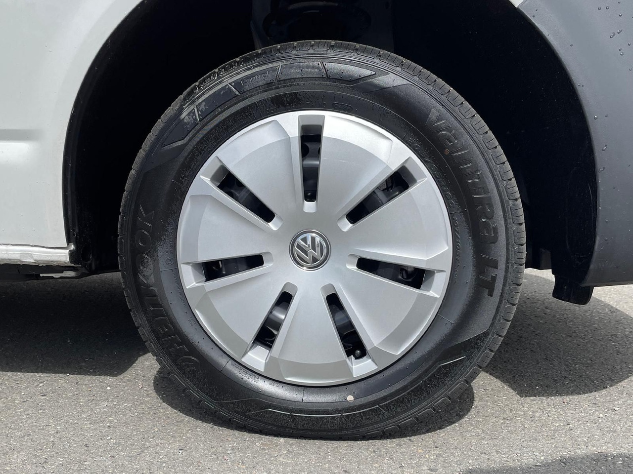 Passenger van Volkswagen T6.1 Transporter Mixto lang 4M MFL LED TEMPOMAT: picture 26 Passenger van Volkswagen T6.1 Transporter Mixto lang 4M MFL LED TEMPOMAT: picture 26