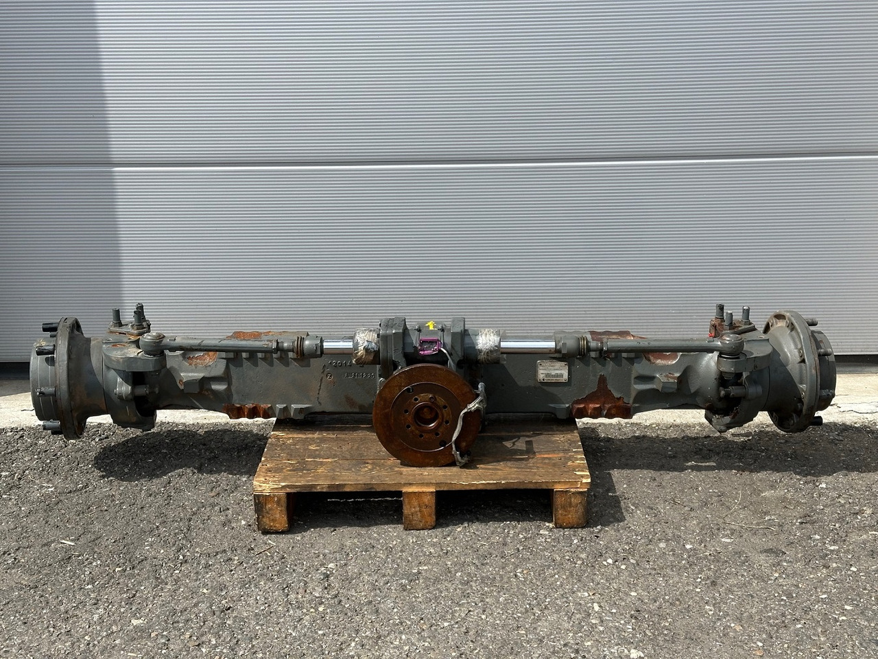 Cararro Vorderachse-Planetenachse Typ:26.25. Cararro No.550341. KramerNr.1000427786. Ratio:21.00/1. #1000522# - Axle and parts for Loader: picture 1 Cararro Vorderachse-Planetenachse Typ:26.25. Cararro No.550341. KramerNr.1000427786. Ratio:21.00/1. #1000522# - Axle and parts for Loader: picture 1