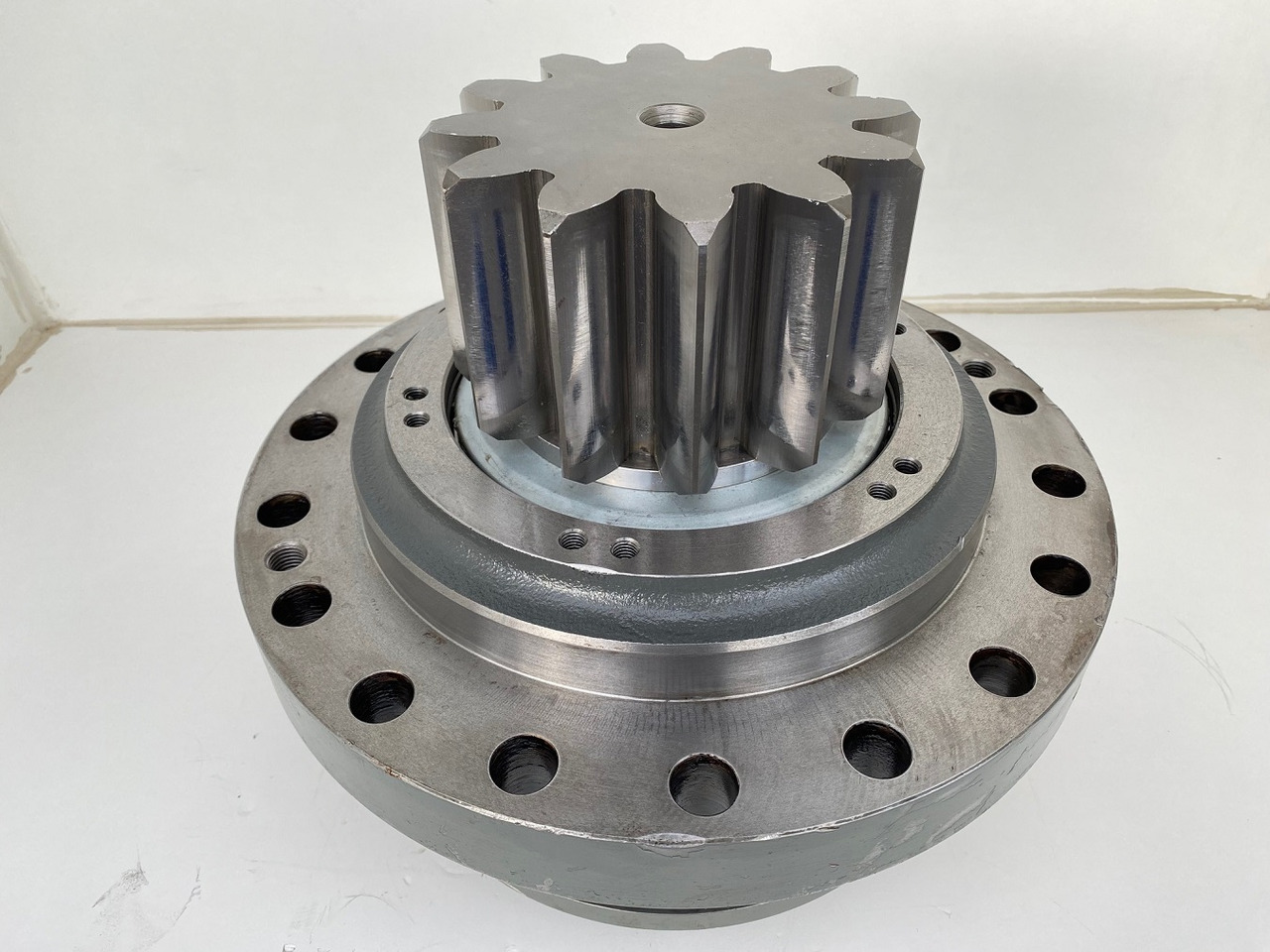 Gearbox and parts for Construction machinery Liebherr Abtriebswellengehäuse ID-Nr.90013701 and Abtriebswelle ID-Nr.90214087.    SAT275A290.  R922 LC-1486. R924 LC-1487.  #0446#: picture 6