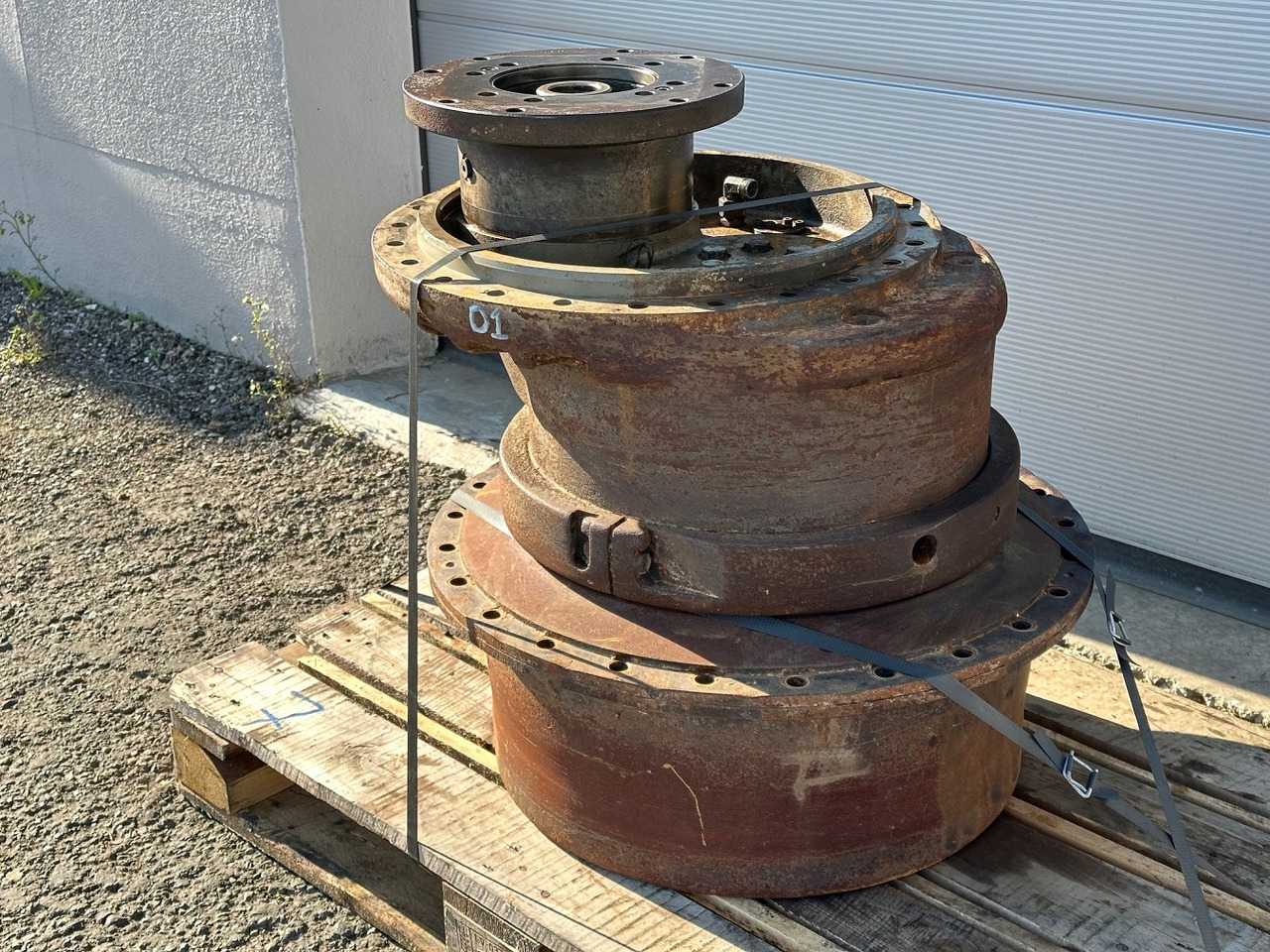 Liebherr Fahrantrieb FAT450E510. ID-Nr.970351501 - ID-Nr.90025195 - ID-Nr.90203584. LR634-992, LU755D-999, O634-992, PR734-4L-1481,PR734-4XL-1659. #10739.01# - Final drive for Bulldozer: picture 3 Liebherr Fahrantrieb FAT450E510. ID-Nr.970351501 - ID-Nr.90025195 - ID-Nr.90203584. LR634-992, LU755D-999, O634-992, PR734-4L-1481,PR734-4XL-1659. #10739.01# - Final drive for Bulldozer: picture 3