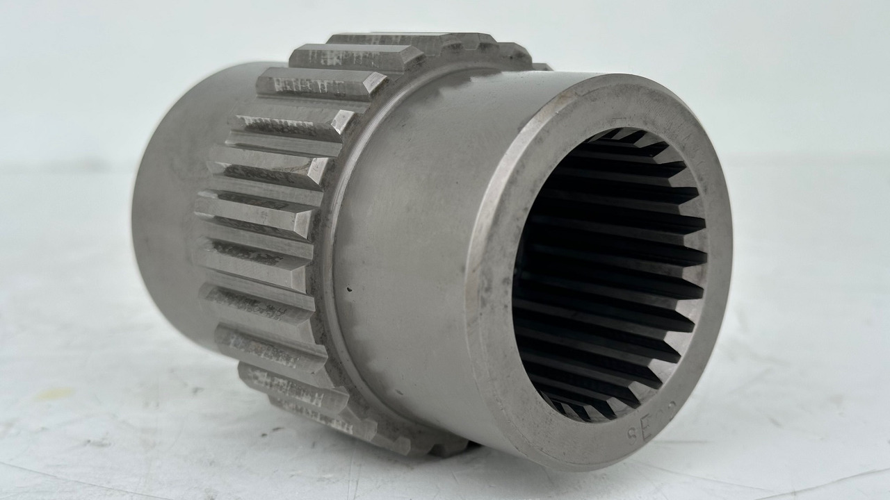 Liebherr Lamellenträger ID-Nr.9443788 - ID-Nr.944378803.  FAT550, FAT550P046, FAT550P050, FAT600P081, FAT1000/102.  #9443788.2374# - Undercarriage parts for Construction machinery: picture 3 Liebherr Lamellenträger ID-Nr.9443788 - ID-Nr.944378803.  FAT550, FAT550P046, FAT550P050, FAT600P081, FAT1000/102.  #9443788.2374# - Undercarriage parts for Construction machinery: picture 3