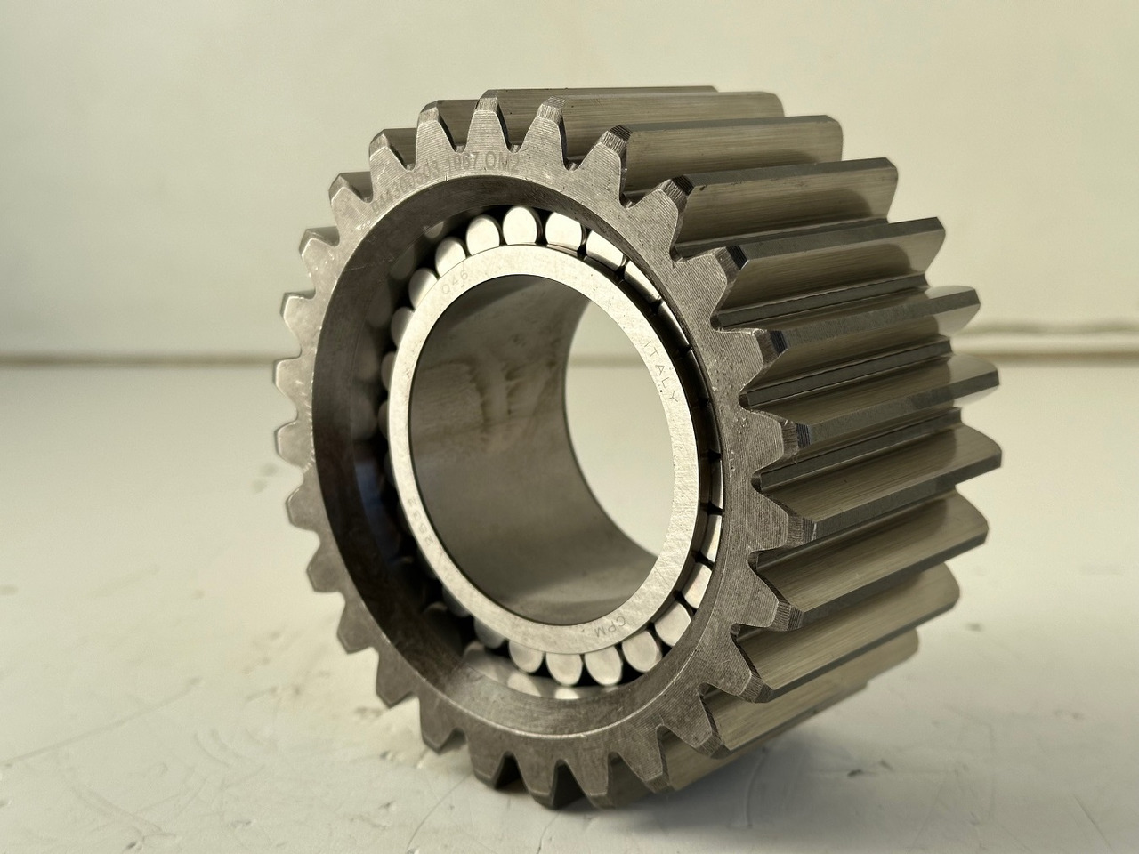 Liebherr Planetenrad ID-Nr.9443004 - ID-Nr.944300403. FAT400-FAT400/018-FAT400P018-FAT400P063-FAT400P073-FAT400P092. R934 IND,R906,R914,R916,R922,R924,R932,R934,R936,R942,R944. #944300503.02# - Final drive for Excavator: picture 1 Liebherr Planetenrad ID-Nr.9443004 - ID-Nr.944300403. FAT400-FAT400/018-FAT400P018-FAT400P063-FAT400P073-FAT400P092. R934 IND,R906,R914,R916,R922,R924,R932,R934,R936,R942,R944. #944300503.02# - Final drive for Excavator: picture 1