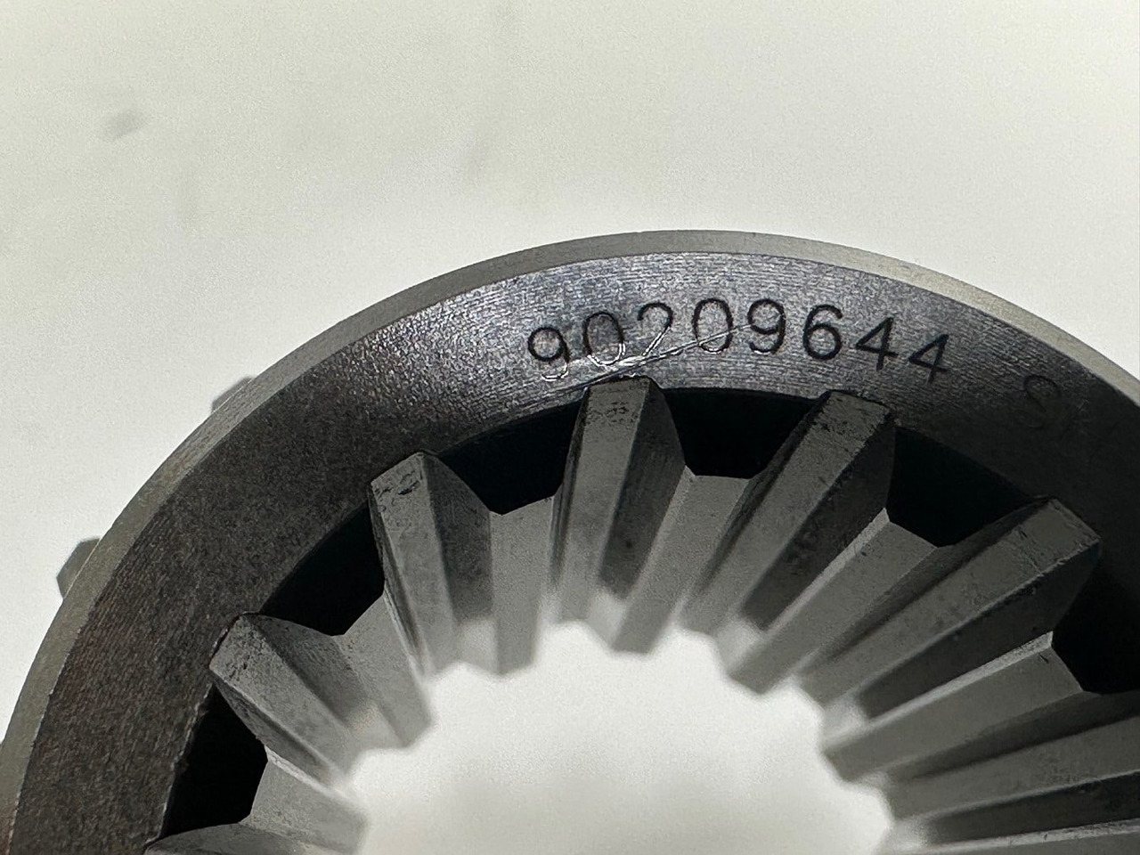 Swing motor for Crawler excavator Liebherr Sonnenrad ID-Nr.90209644. SAT250/278, SAT250/287. A913 COMP, A914 COMP, A914, A916 COMP, A916, A918 COMP, A918, A920, A922 RAIL, A924 RAIL, LH18, LH22, LH24, LH26, R914 COMP, R914 RAIL, R9: picture 11 Swing motor for Crawler excavator Liebherr Sonnenrad ID-Nr.90209644. SAT250/278, SAT250/287. A913 COMP, A914 COMP, A914, A916 COMP, A916, A918 COMP, A918, A920, A922 RAIL, A924 RAIL, LH18, LH22, LH24, LH26, R914 COMP, R914 RAIL, R9: picture 11