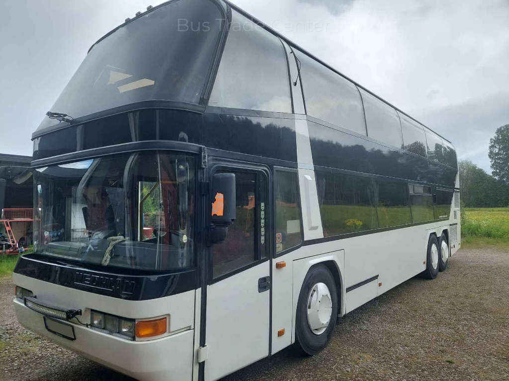 NEOPLAN Skyliner N122/3 - Coach: picture 2 NEOPLAN Skyliner N122/3 - Coach: picture 2