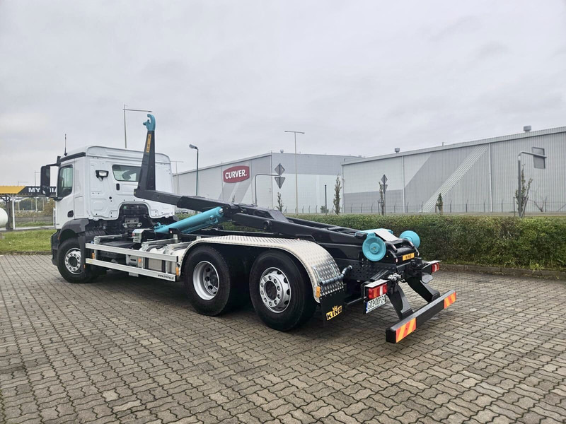 Mercedes-Benz ACTROS 5 - 2542 Nowy! - Hook lift truck: picture 2 Mercedes-Benz ACTROS 5 - 2542 Nowy! - Hook lift truck: picture 2