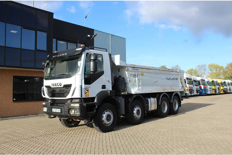 Iveco Trakker 450 * EURO6 * 8X4 * - Tipper: picture 1 Iveco Trakker 450 * EURO6 * 8X4 * - Tipper: picture 1