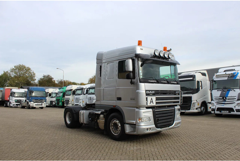 DAF XF 105.460 * HYDRAULIC * EURO4 * 4X2 * - Tractor unit: picture 5 DAF XF 105.460 * HYDRAULIC * EURO4 * 4X2 * - Tractor unit: picture 5