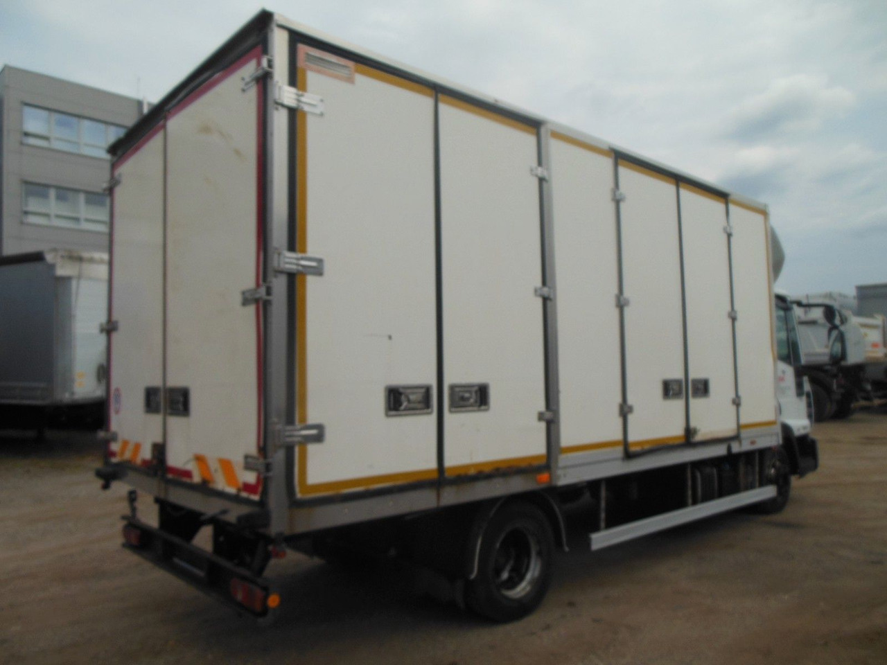 Iveco EUROCARGO 75E14 - Box van: picture 3 Iveco EUROCARGO 75E14 - Box van: picture 3