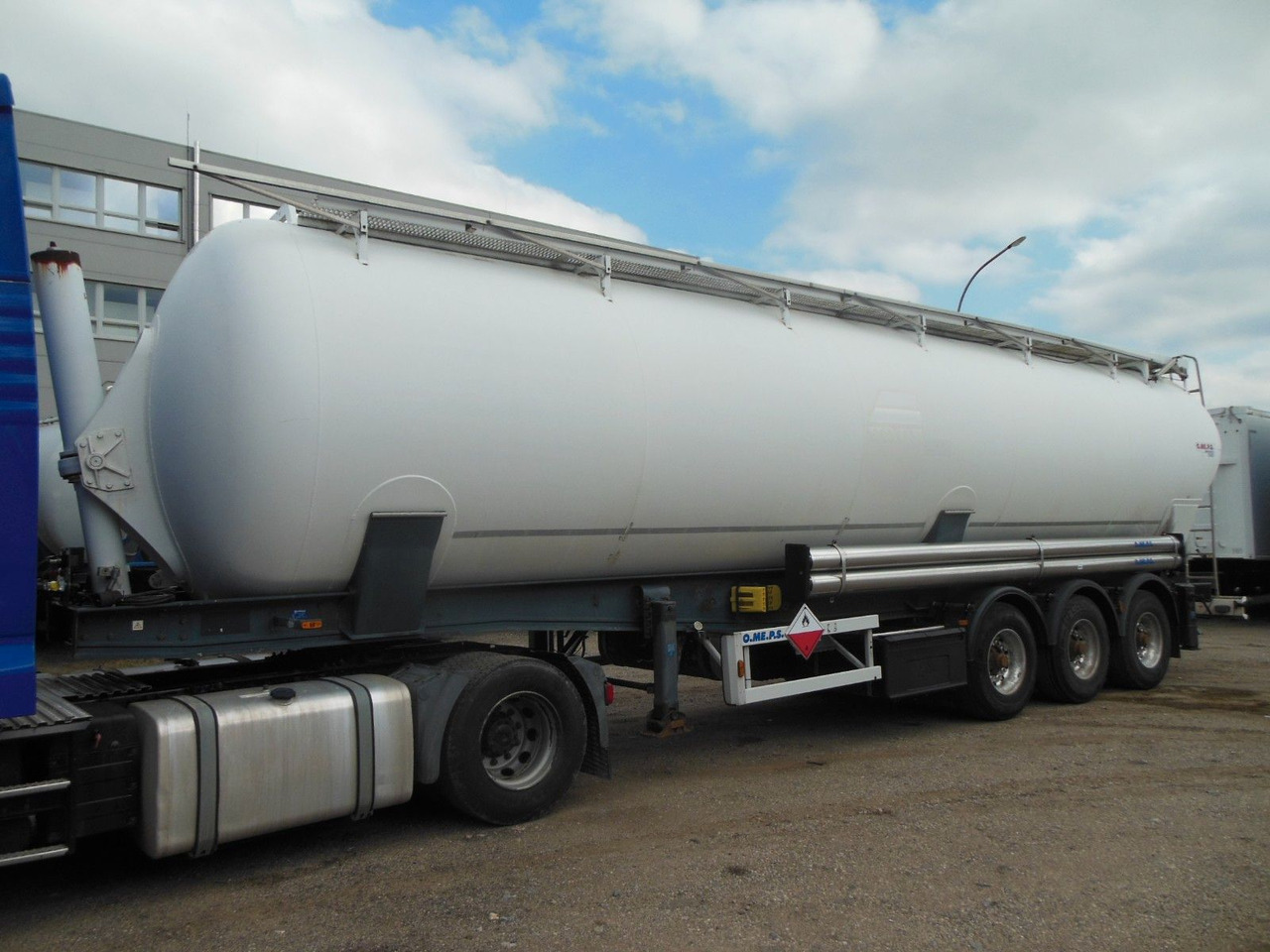 O.ME.P.S. CR 60, ADR, 60.000L - Silo semi-trailer: picture 1 O.ME.P.S. CR 60, ADR, 60.000L - Silo semi-trailer: picture 1