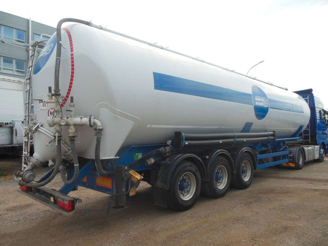 Spitzer SK 2460 CAL, 60.000 L - Silo semi-trailer: picture 3 Spitzer SK 2460 CAL, 60.000 L - Silo semi-trailer: picture 3