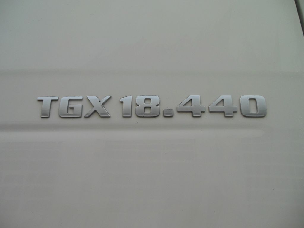 MAN TGX 18.440 BLS, INTARDER, AUTOMATIC, EURO 6 MAN TGX 18.440 BLS, INTARDER, AUTOMATIC, EURO 6 - Tractor unit: picture 5 MAN TGX 18.440 BLS, INTARDER, AUTOMATIC, EURO 6 MAN TGX 18.440 BLS, INTARDER, AUTOMATIC, EURO 6 - Tractor unit: picture 5