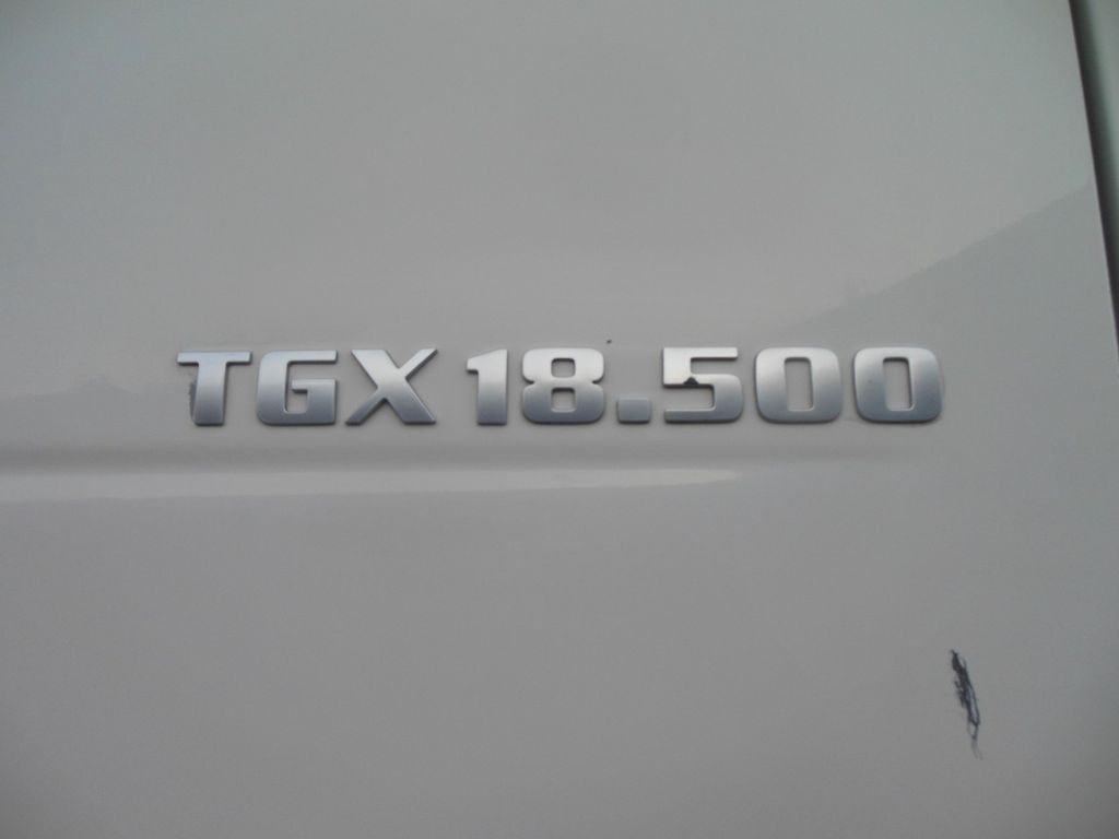 MAN TGX 18.500 XXL, RETARDER, TOP STAND MAN TGX 18.500 XXL, RETARDER, TOP STAND - Tractor unit: picture 5 MAN TGX 18.500 XXL, RETARDER, TOP STAND MAN TGX 18.500 XXL, RETARDER, TOP STAND - Tractor unit: picture 5