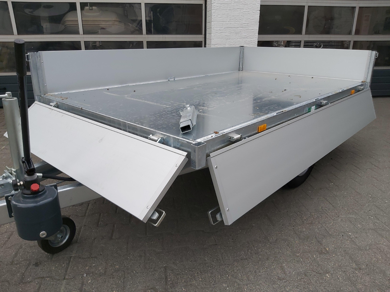 Tipper trailer Heck Kipper 260x150x30cm Lfh: 72cm (S) 1500kg: picture 8 Tipper trailer Heck Kipper 260x150x30cm Lfh: 72cm (S) 1500kg: picture 8