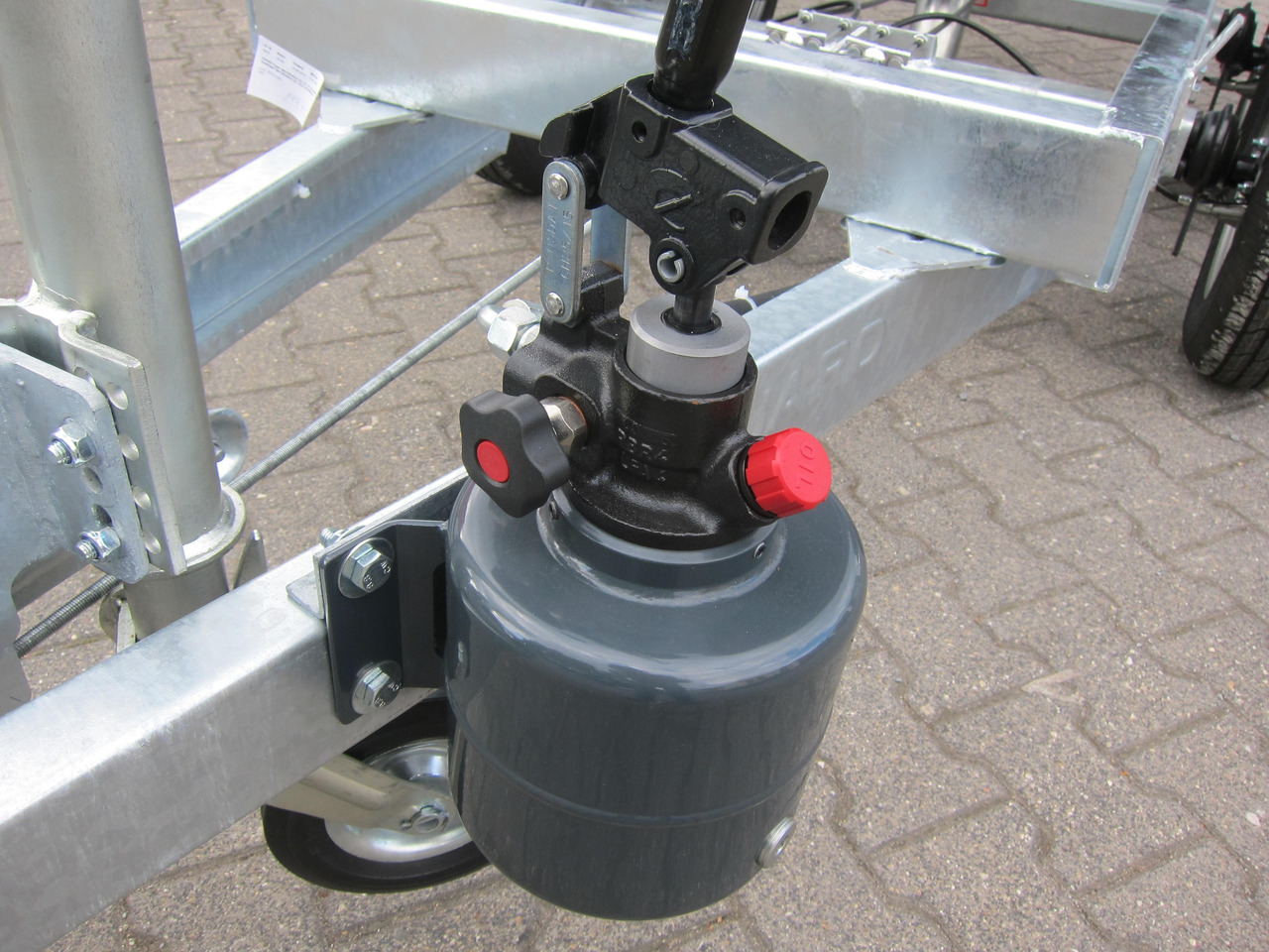 Tipper trailer Heck Kipper 260x150x30cm Lfh: 72cm (S) 1500kg: picture 6 Tipper trailer Heck Kipper 260x150x30cm Lfh: 72cm (S) 1500kg: picture 6