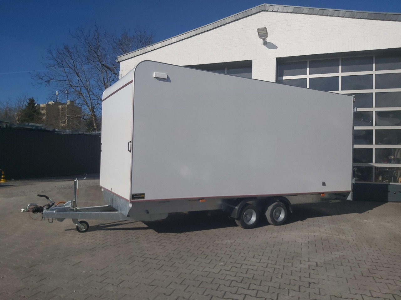 Hochlader Koffer TFSP 500T.00 500x220x210cm aero Zurrsystem 10 Zoll (XXL) 100km/H 2700kg - Closed box trailer: picture 2 Hochlader Koffer TFSP 500T.00 500x220x210cm aero Zurrsystem 10 Zoll (XXL) 100km/H 2700kg - Closed box trailer: picture 2